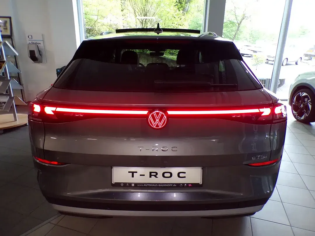Volkswagen T-Roc 1.5 TSI DSG Style - Thumbnail 6