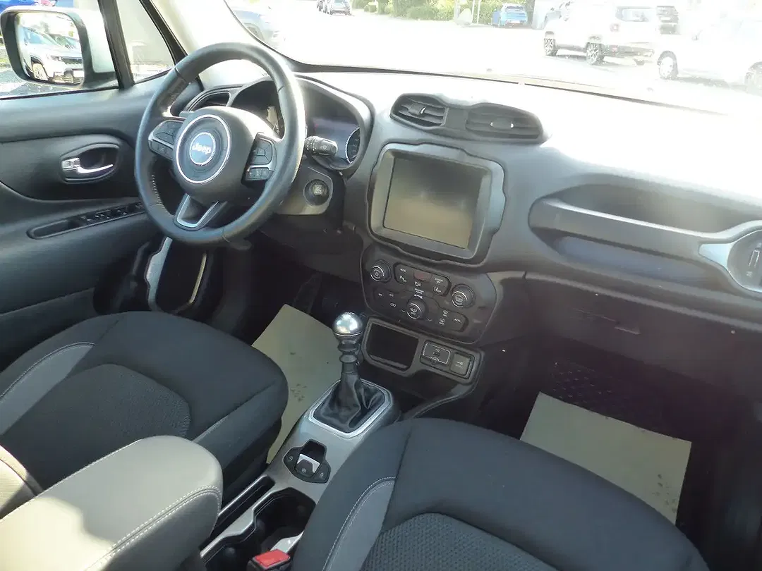 Jeep Renegade Limited - Thumbnail 12