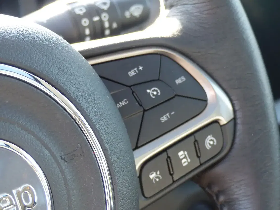 Jeep Renegade Limited - Thumbnail 14