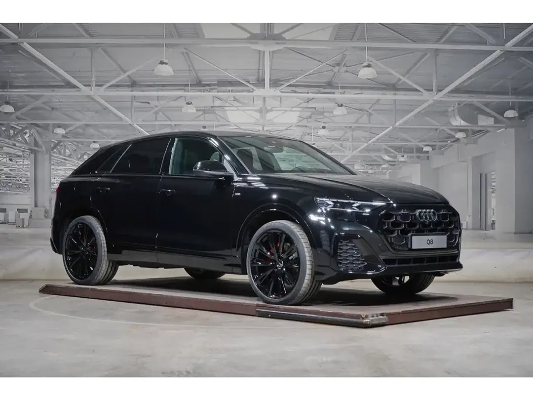 Audi Q8 TDI quattro S line - Thumbnail 4