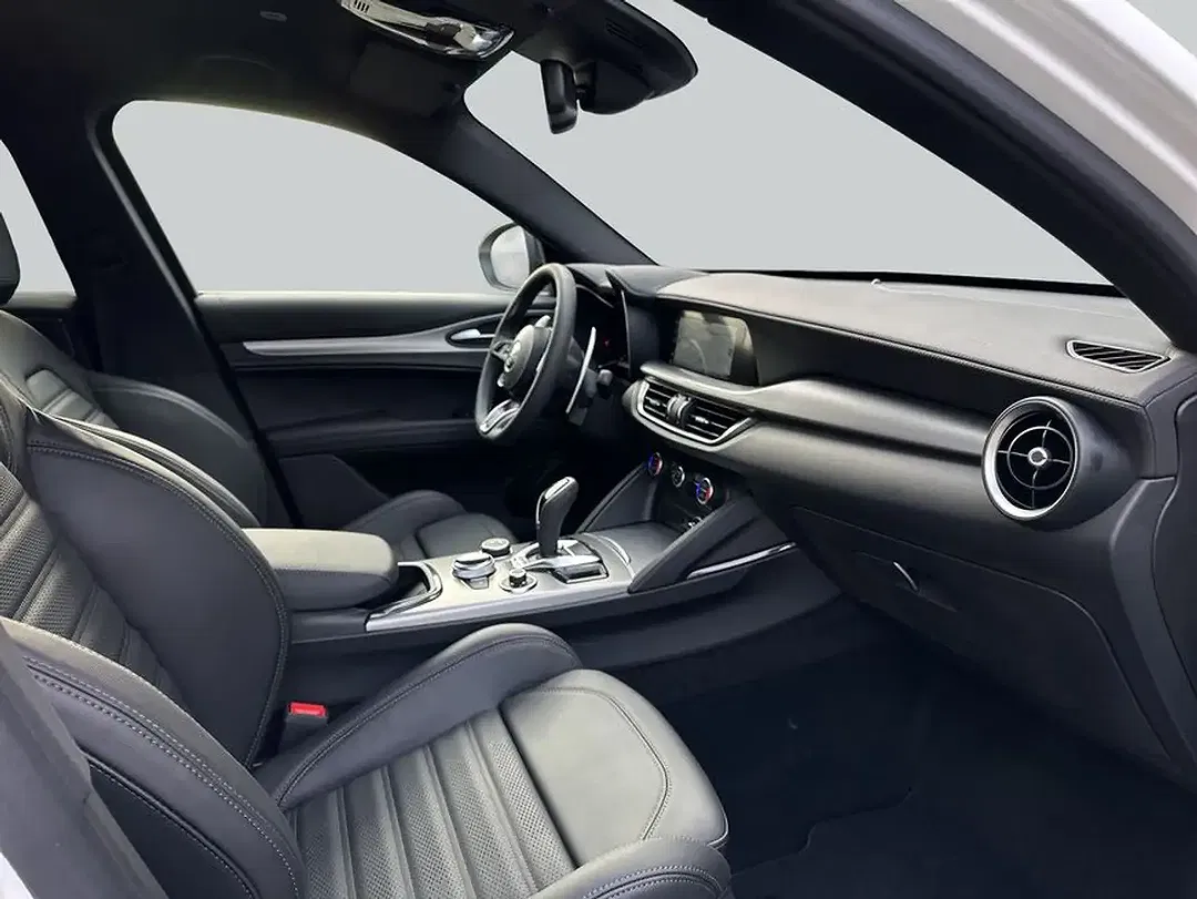 Alfa Romeo Stelvio 2.0 16V Turbo Veloce - Thumbnail 13