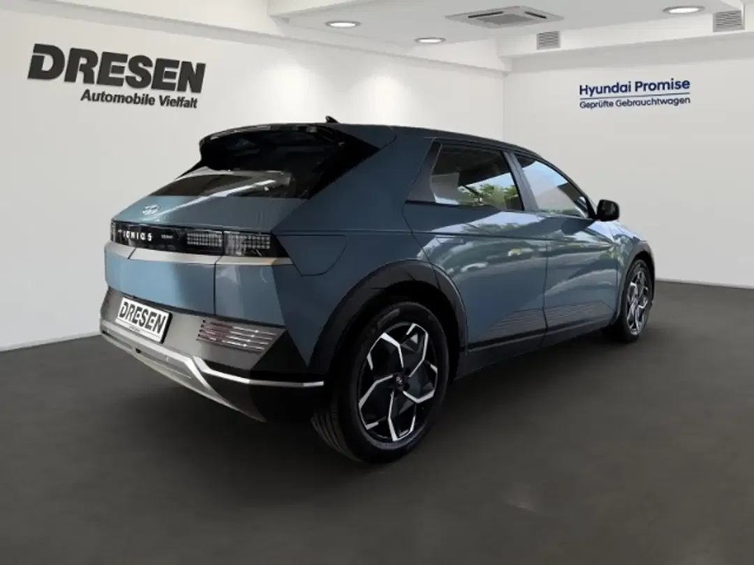 Hyundai IONIQ 5 - Thumbnail 2