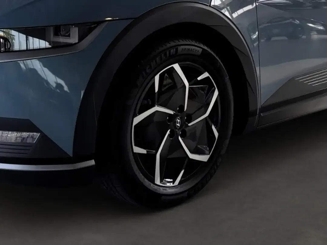 Hyundai IONIQ 5 - Thumbnail 5