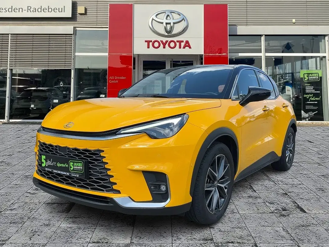 Lexus LBX 1.5 Hybrid E-FOUR Cool - foto 2