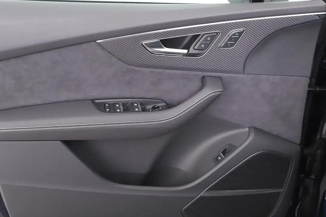 Audi Q7 TDI quattro S line - Thumbnail 6