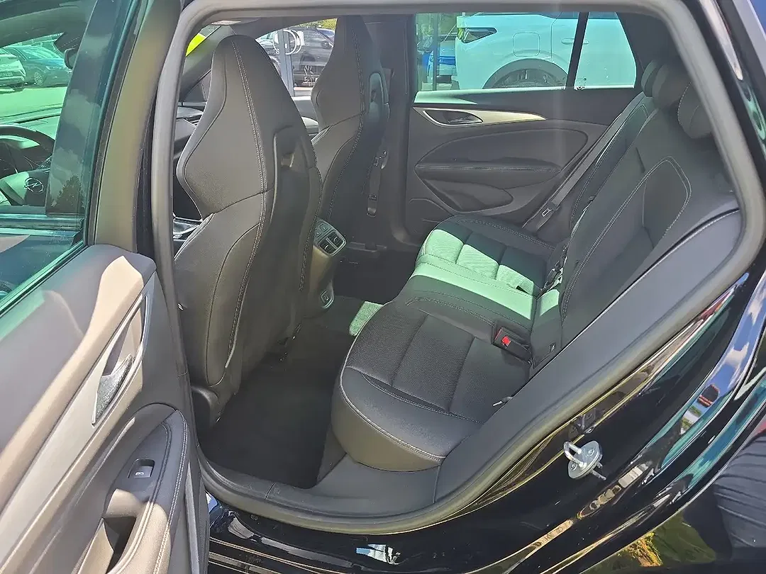 Opel Insignia 2.0 4x4 GSi - Thumbnail 9
