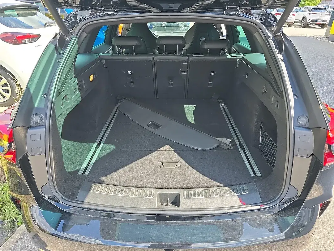 Opel Insignia 2.0 4x4 GSi - Thumbnail 10
