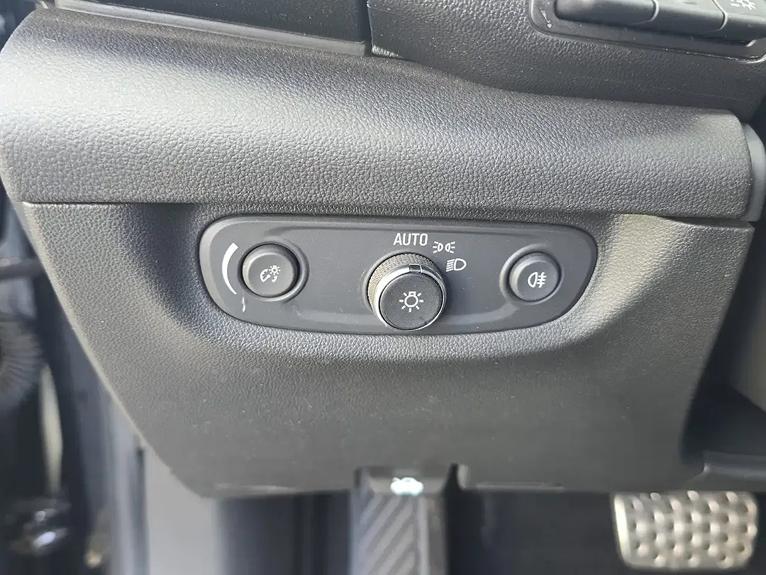 Opel Insignia 2.0 4x4 GSi - Thumbnail 13