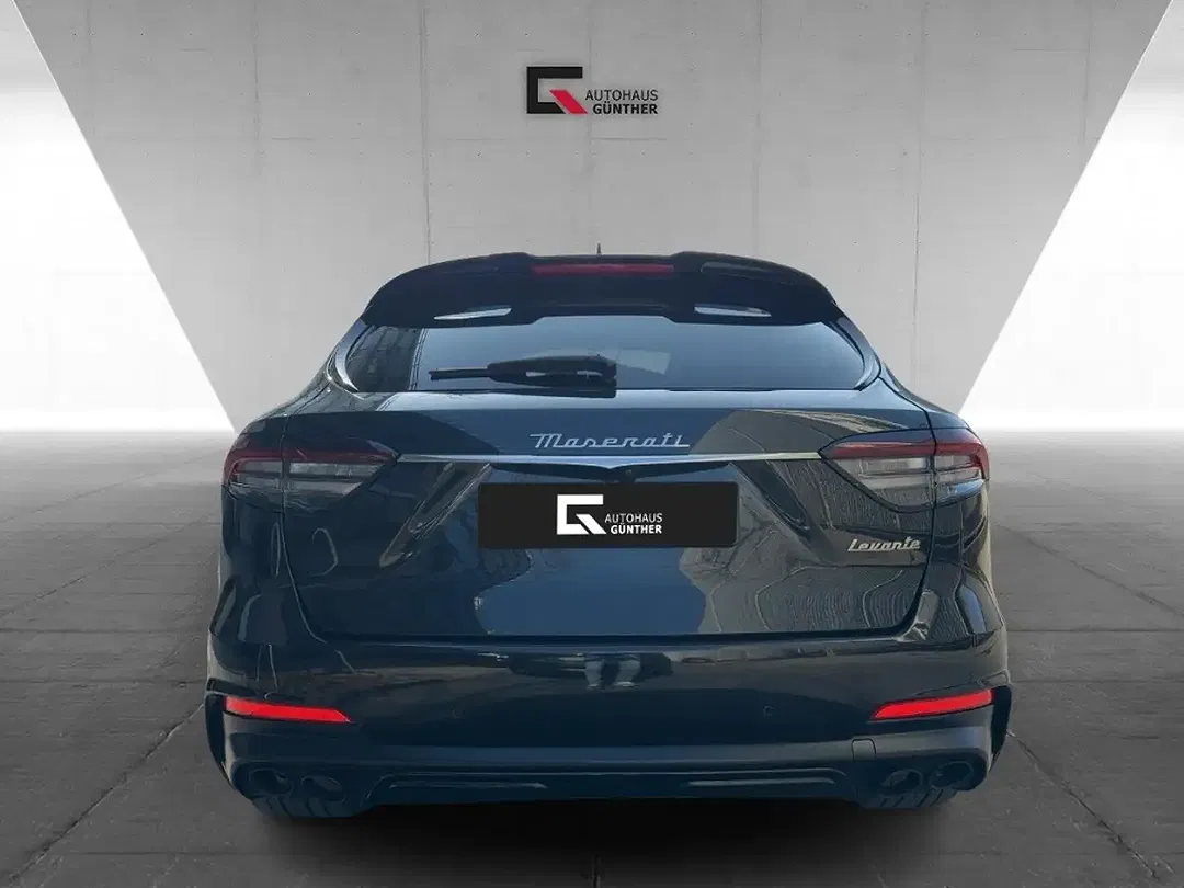 Maserati Levante S Modena - Thumbnail 3