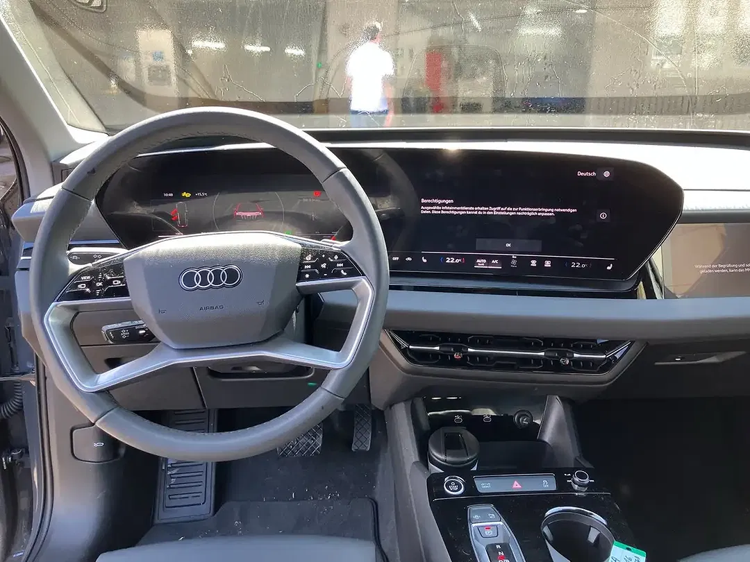 Audi Q6 e-tron - Thumbnail 9