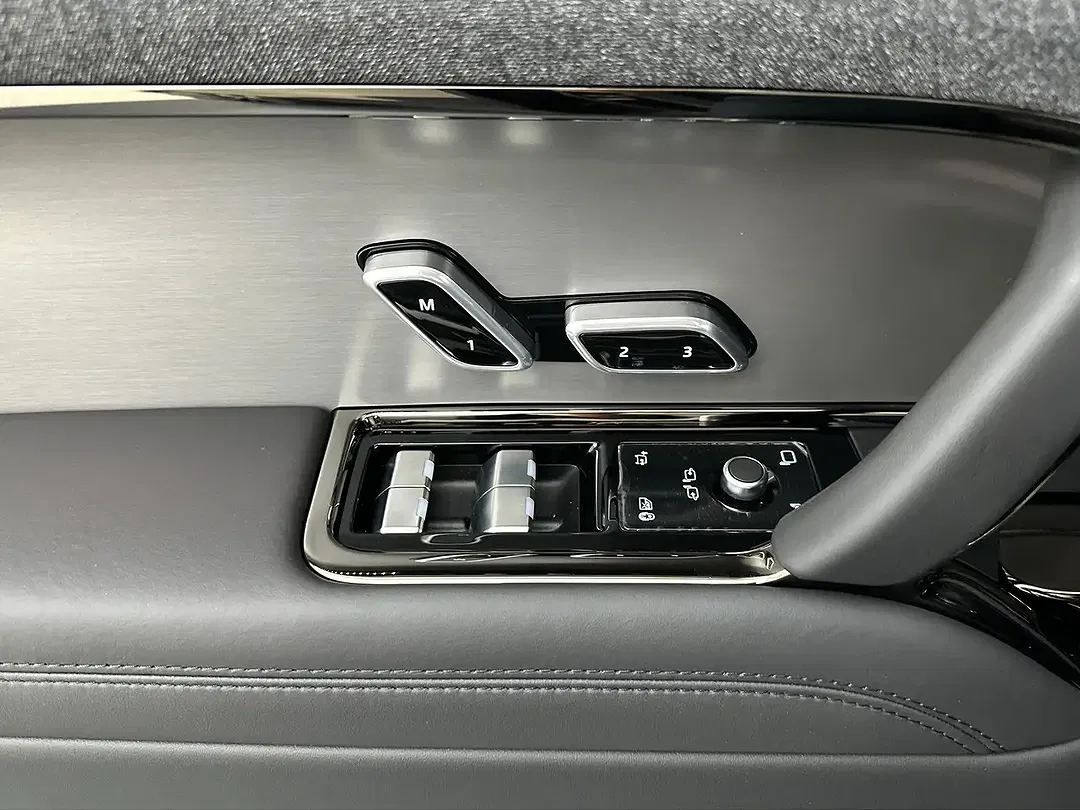 Land Rover Range Rover Sport 4x4 Dynamic SE - Thumbnail 12