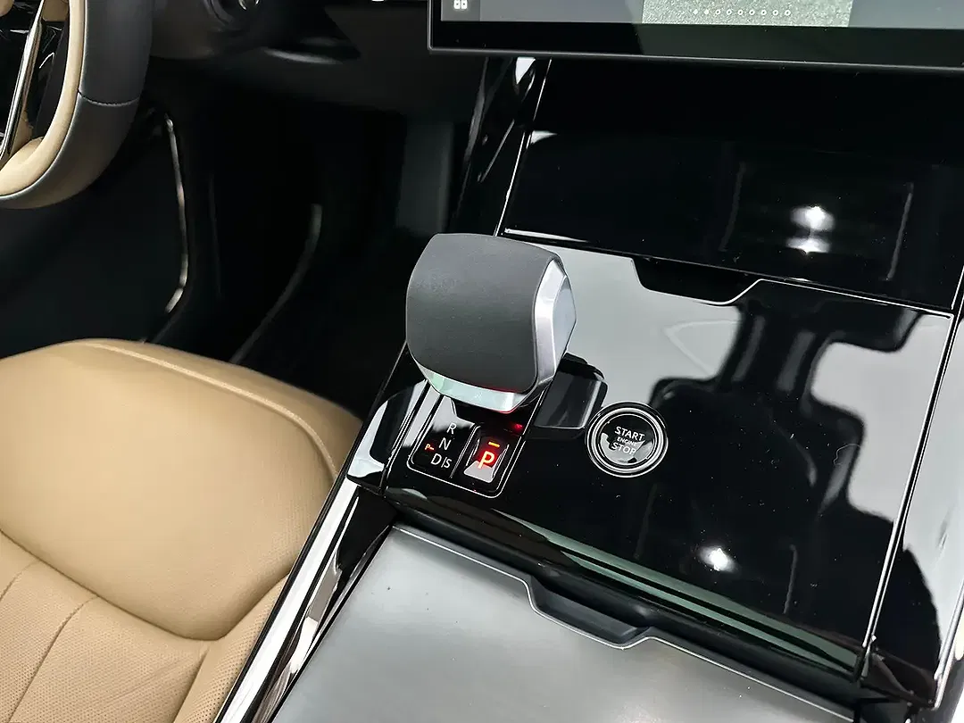 Land Rover Range Rover Sport 4x4 Dynamic SE - Thumbnail 15