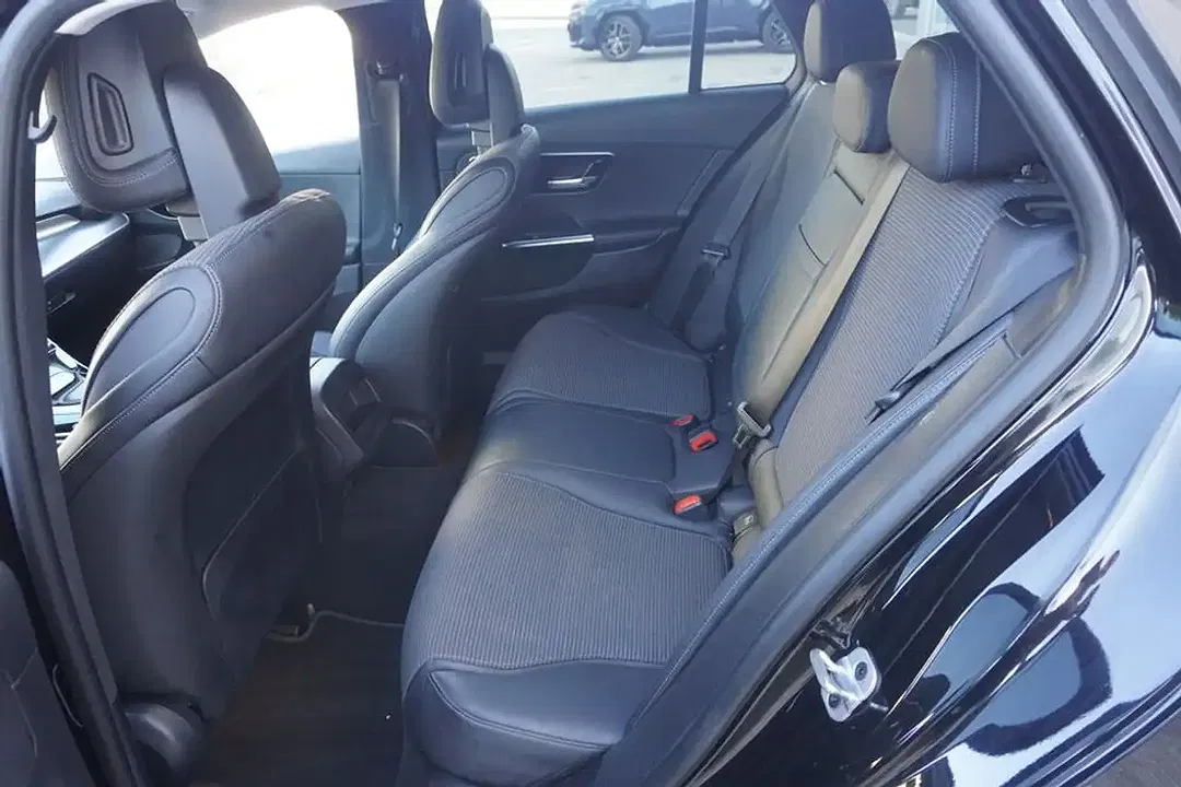 Mercedes-Benz C 200 AUT - Thumbnail 8