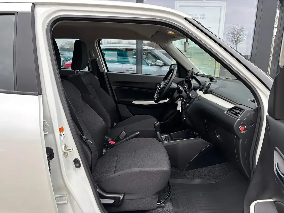 Suzuki Swift Hybrid 1.2 Dualjet Club - Thumbnail 11