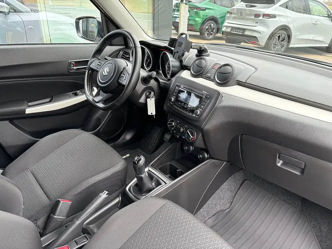 Suzuki Swift Hybrid 1.2 Dualjet Club - Thumbnail 12