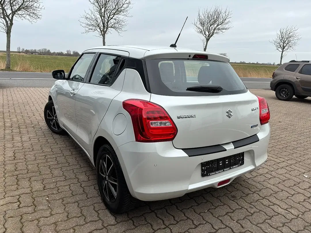Suzuki Swift Hybrid 1.2 Dualjet Club - Thumbnail 3