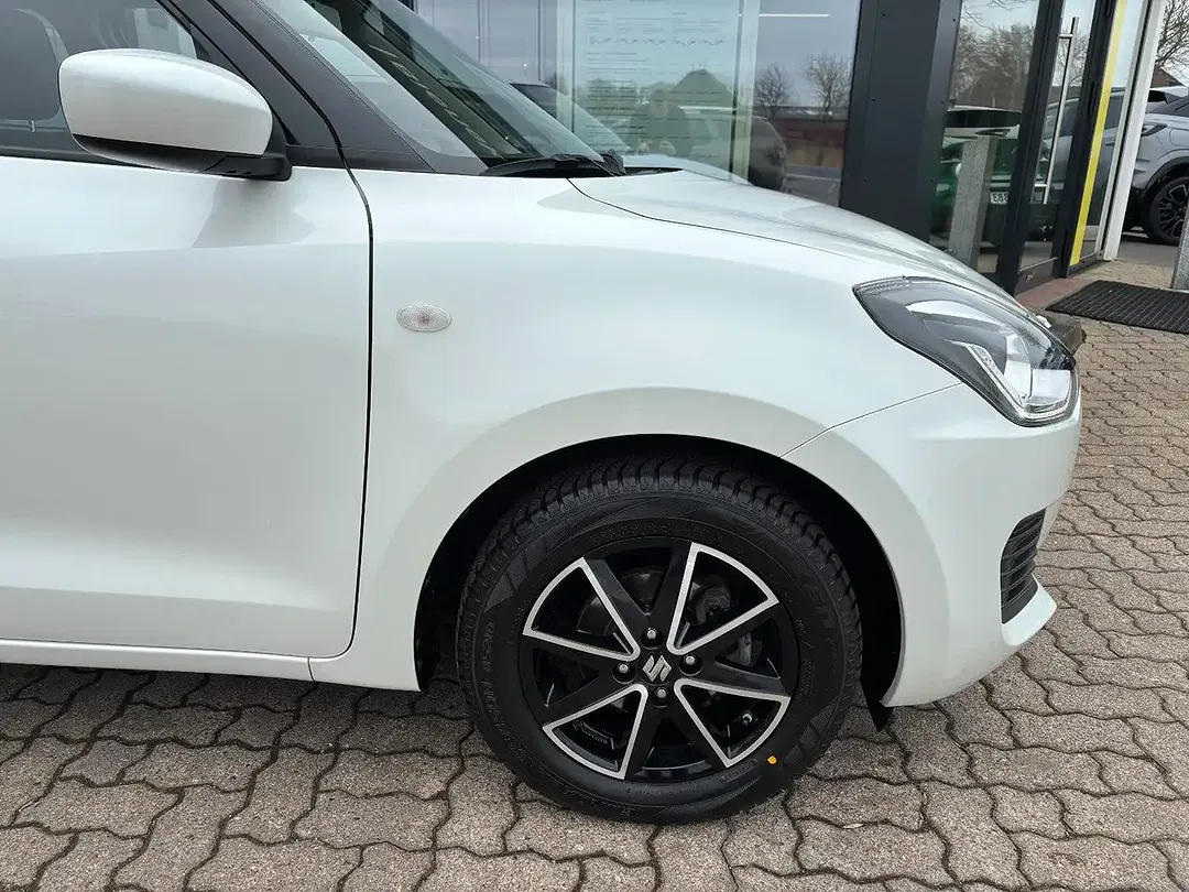 Suzuki Swift Hybrid 1.2 Dualjet Club - Thumbnail 5