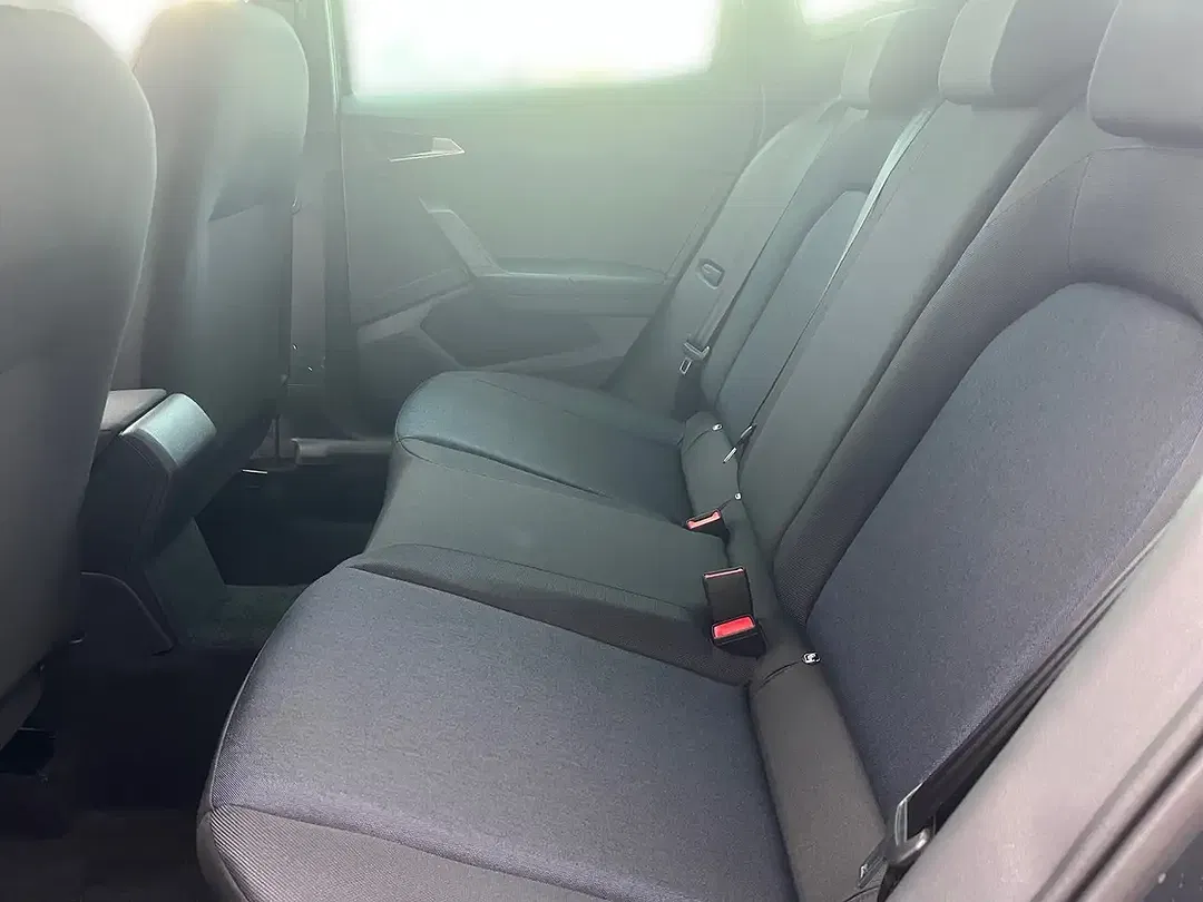 SEAT Arona 1.0 TSI DSG FR - Thumbnail 13