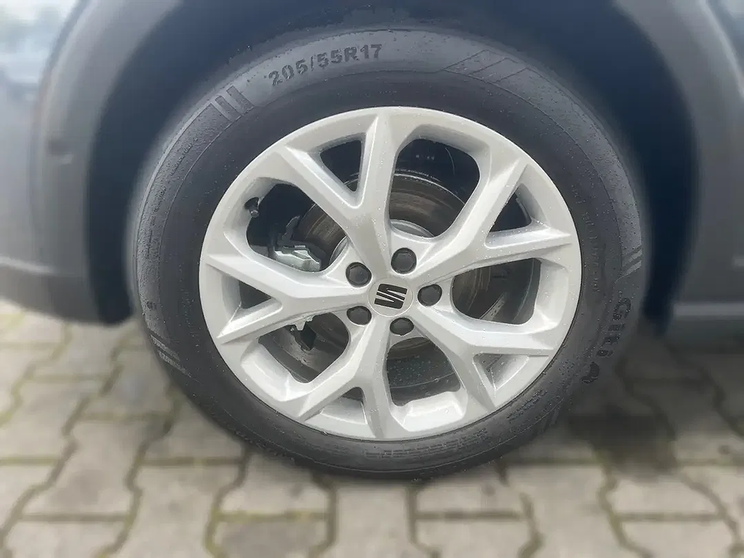 SEAT Arona 1.0 TSI DSG FR - Thumbnail 6