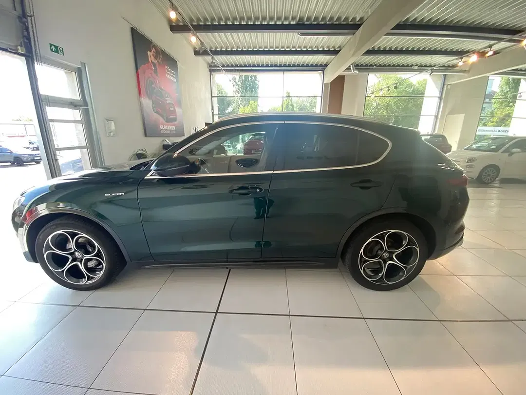 Alfa Romeo Stelvio 2.2 Lusso Ti - Thumbnail 4