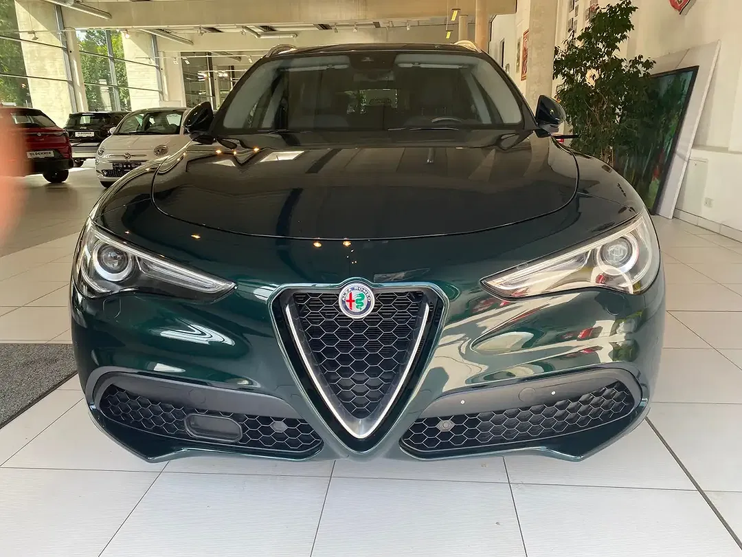 Alfa Romeo Stelvio 2.2 Lusso Ti - Thumbnail 5