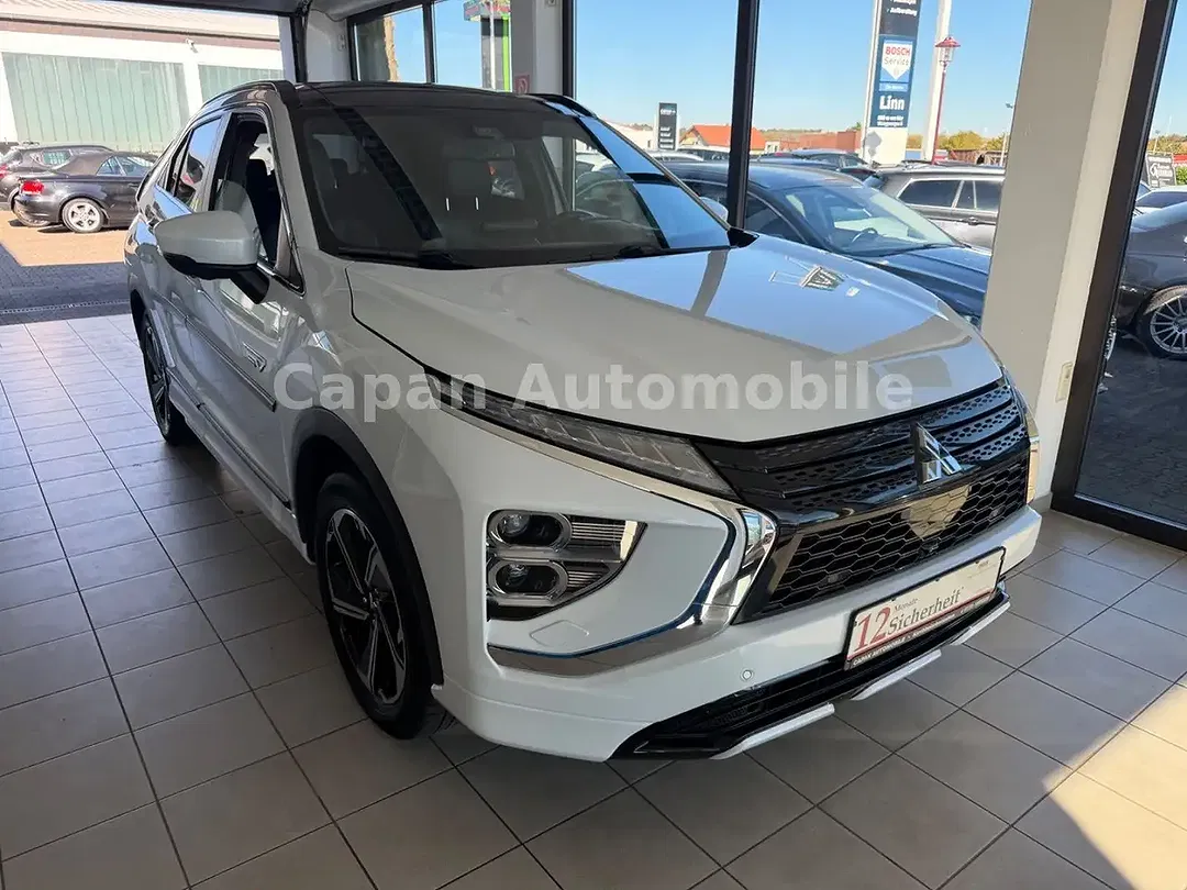 Mitsubishi Eclipse Cross Hybrid 4WD Top - foto 1