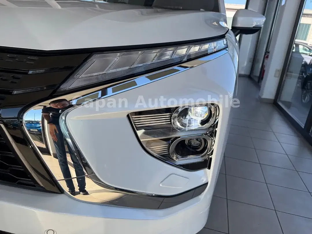 Mitsubishi Eclipse Cross Hybrid 4WD Top - Thumbnail 10