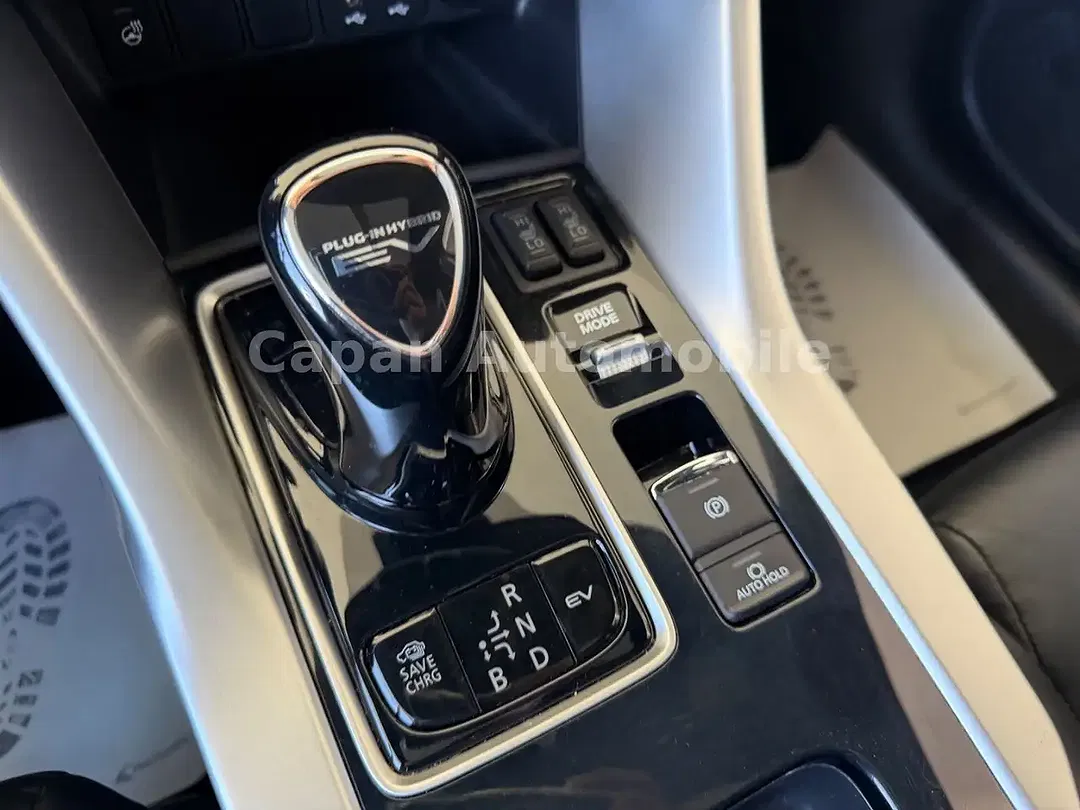 Mitsubishi Eclipse Cross Hybrid 4WD Top - Thumbnail 12