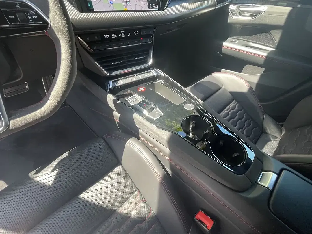 Audi RS e-tron GT - foto 15