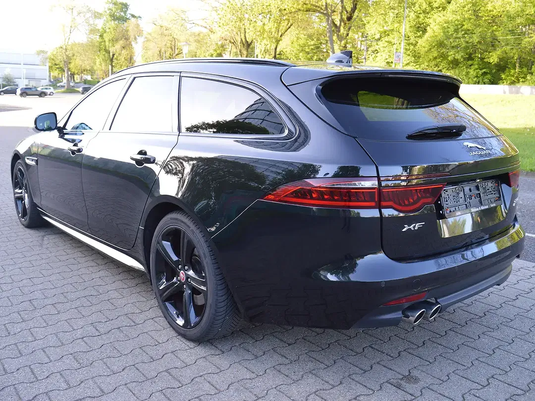 Jaguar XF 4x4 Chequered Flag - Thumbnail 7