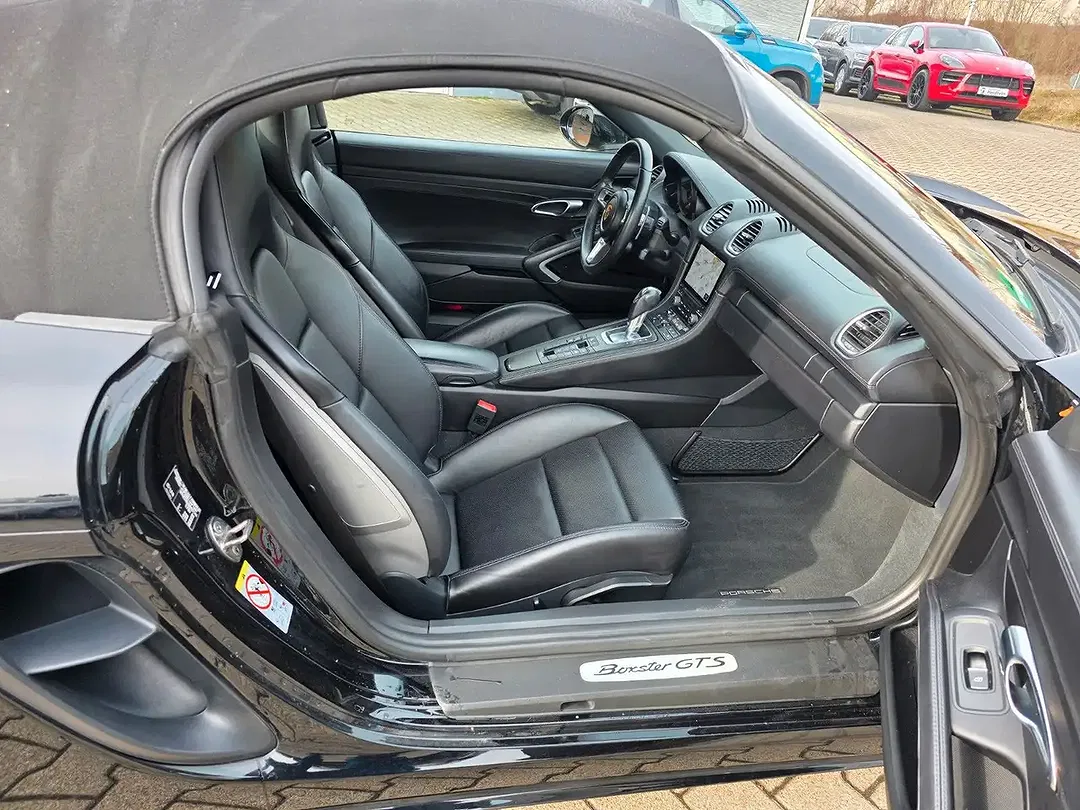 Porsche Boxster 4.0 PDK GTS - Thumbnail 16