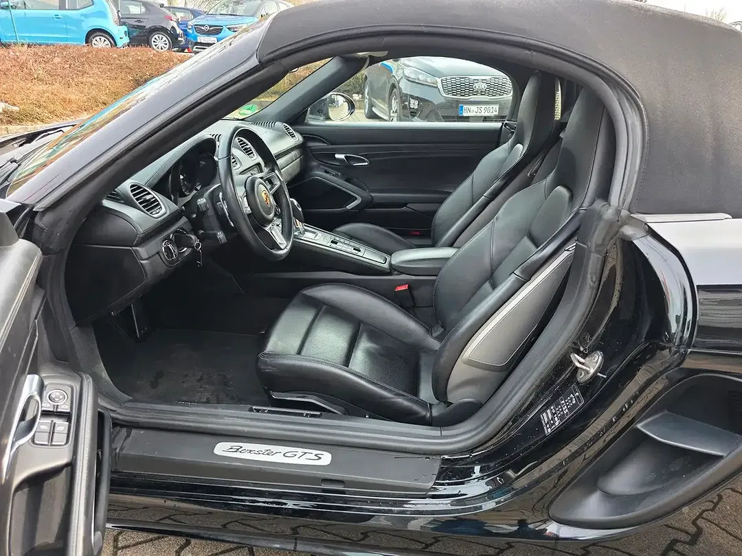 Porsche Boxster 4.0 PDK GTS - Thumbnail 17