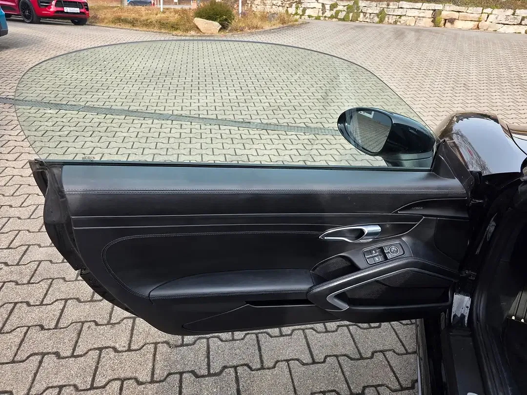 Porsche Boxster 4.0 PDK GTS - Thumbnail 18
