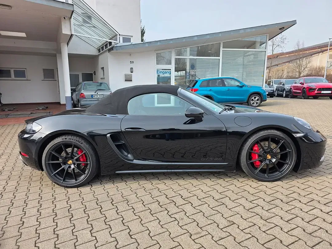 Porsche Boxster 4.0 PDK GTS - Thumbnail 7