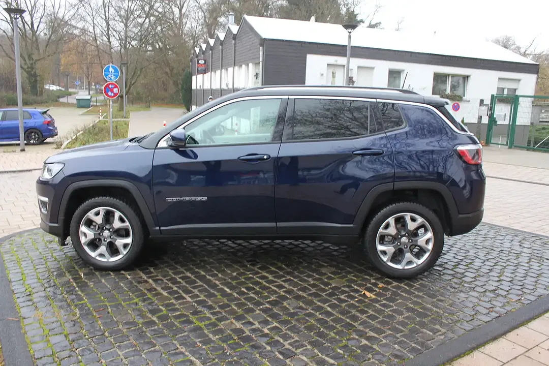 Jeep Compass AUT 4x4 Sport - foto 1