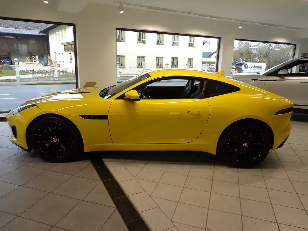 Jaguar F-Type AUT Coupe R-Dynamic - Thumbnail 3