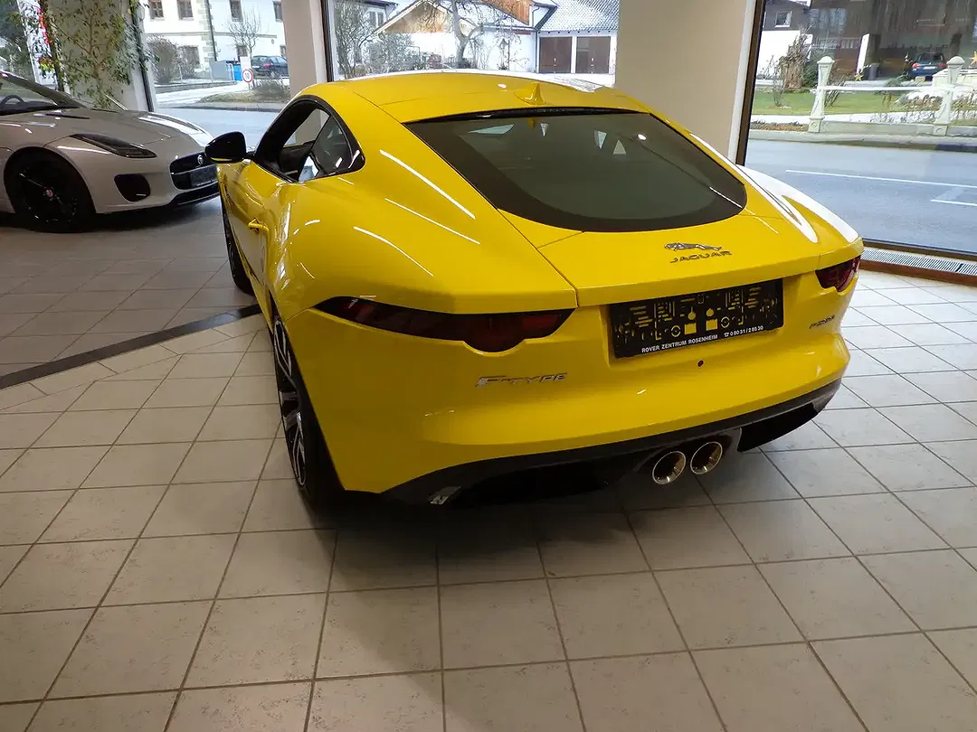 Jaguar F-Type AUT Coupe R-Dynamic - Thumbnail 4