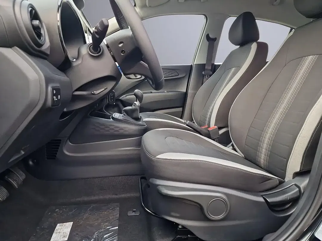 Hyundai i10 Select - Thumbnail 9