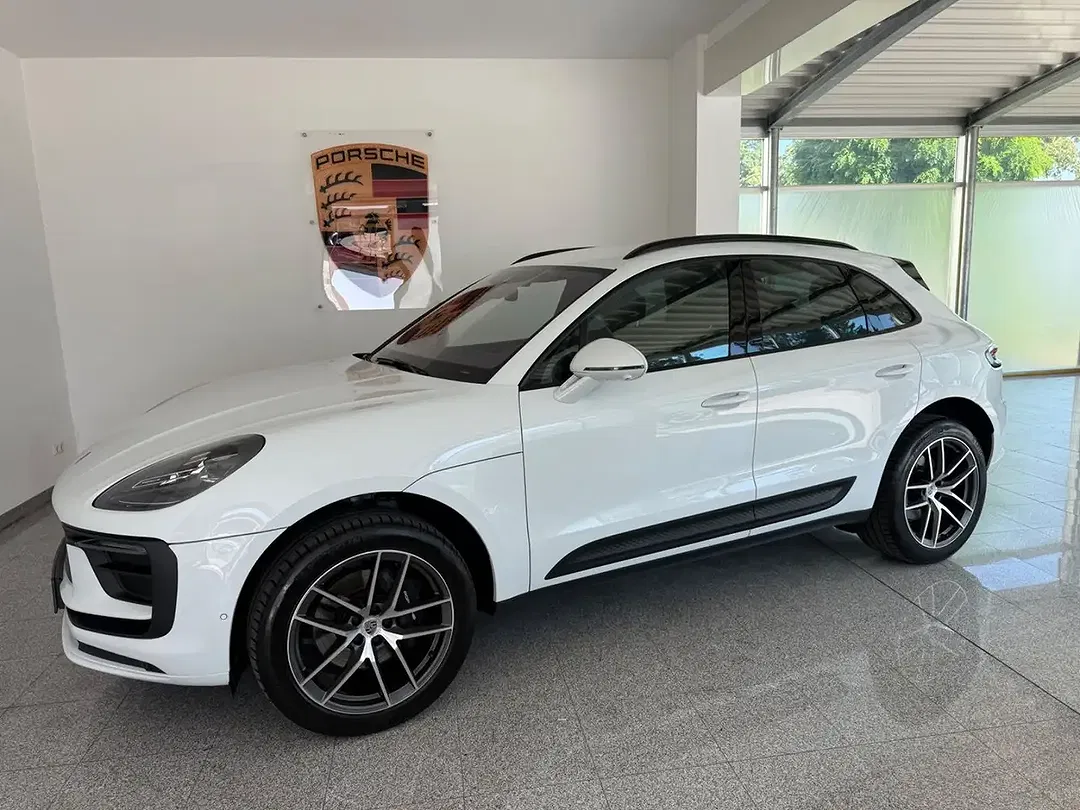 Porsche Macan 2.0 - Thumbnail 4
