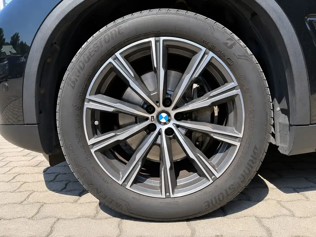 BMW X5 xDrive - Thumbnail 12