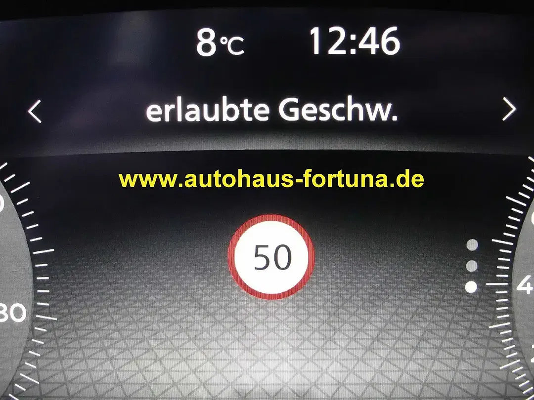 Nissan Qashqai 1.3 N-Connecta - Thumbnail 12