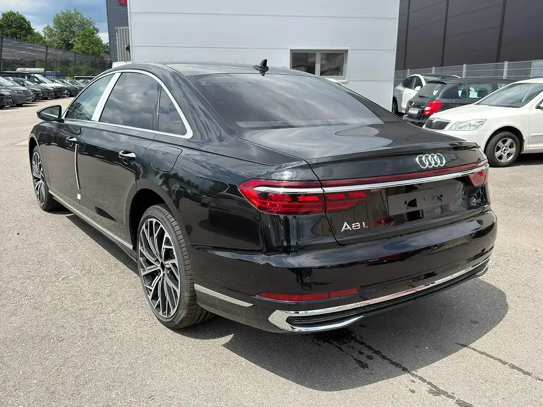 Audi A8 60 TFSI e quattro - Thumbnail 11