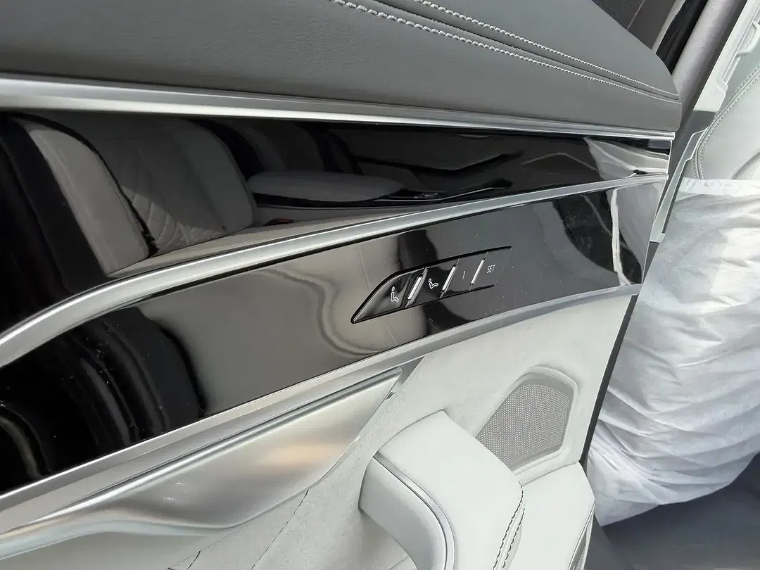 Audi A8 60 TFSI e quattro - Thumbnail 12