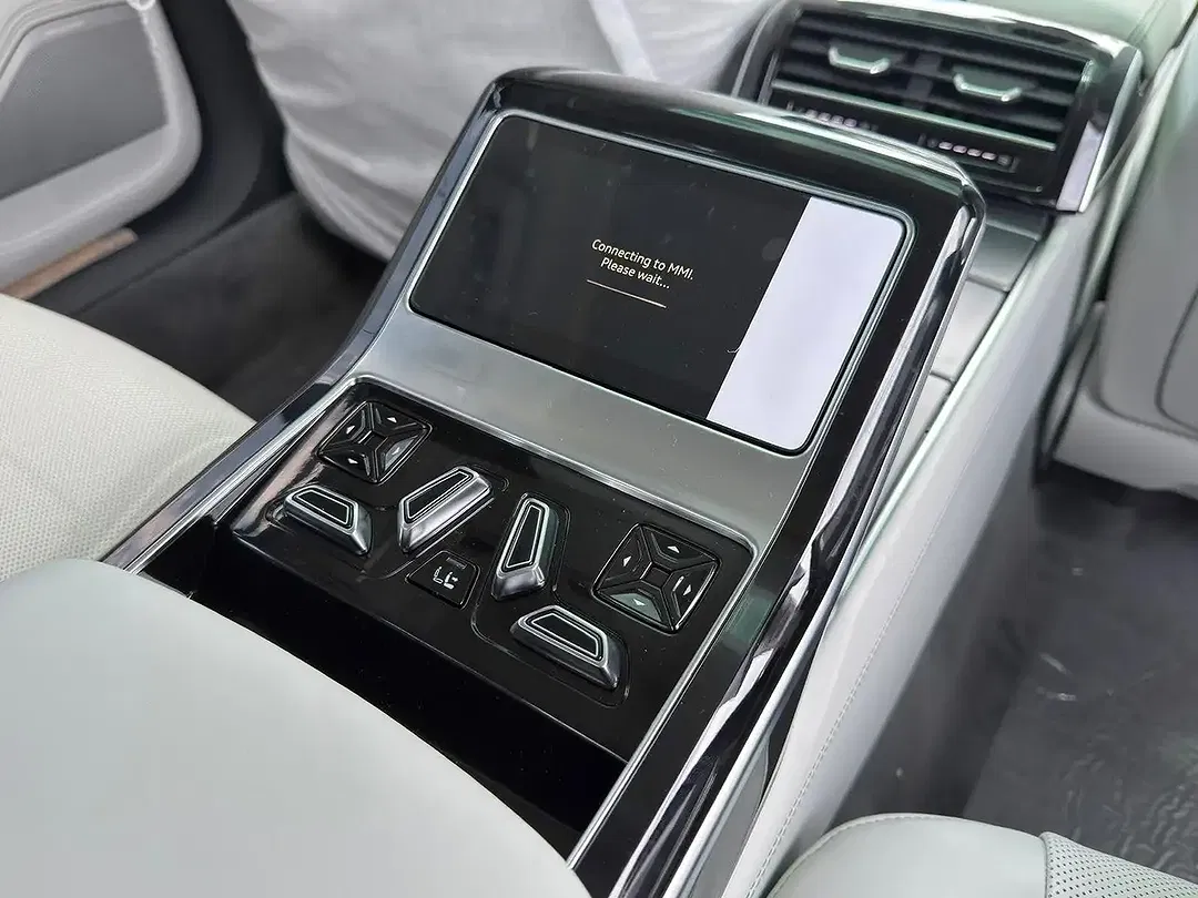 Audi A8 60 TFSI e quattro - Thumbnail 14