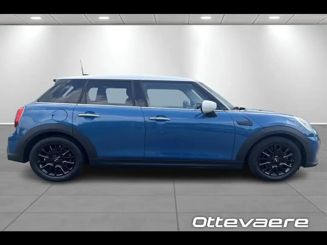 MINI Cooper - Thumbnail 3