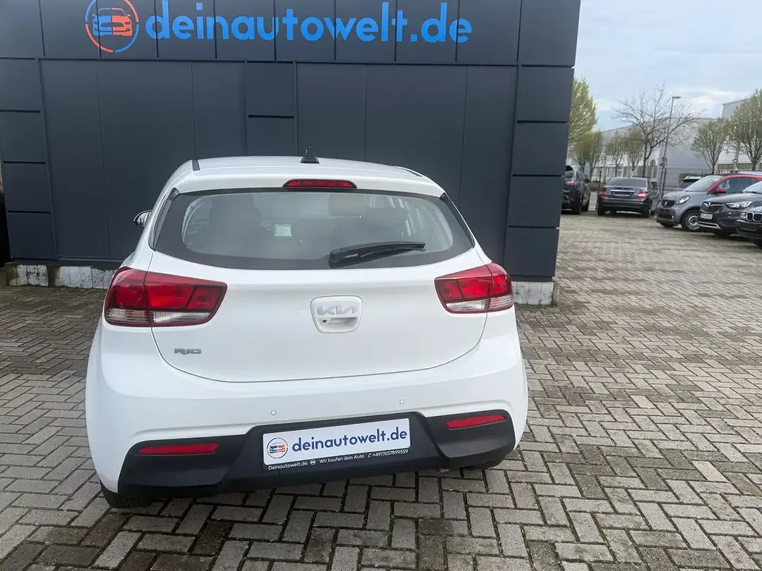 Kia Rio Vision - Thumbnail 7