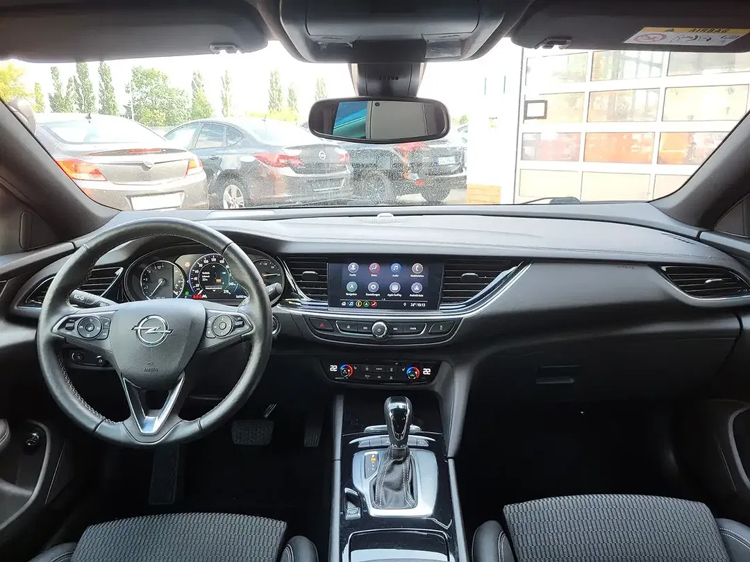 Opel Insignia - Thumbnail 9