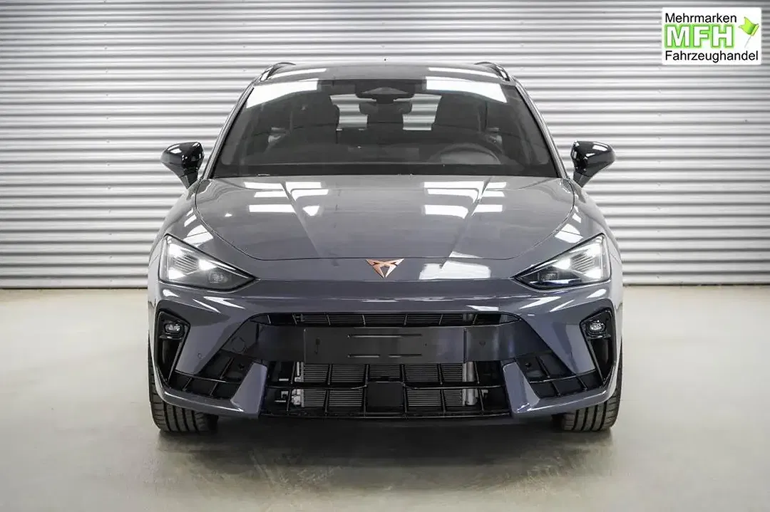 CUPRA Leon 2.0 TSI DSG 4x4 Sportstourer - Thumbnail 2
