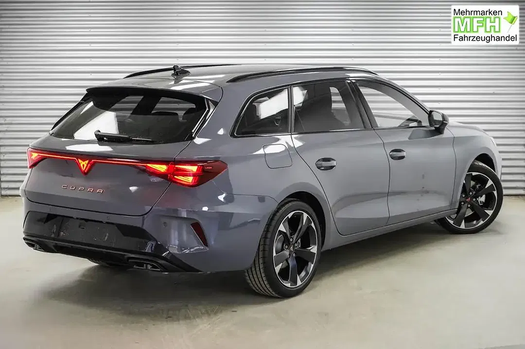 CUPRA Leon 2.0 TSI DSG 4x4 Sportstourer - Thumbnail 3