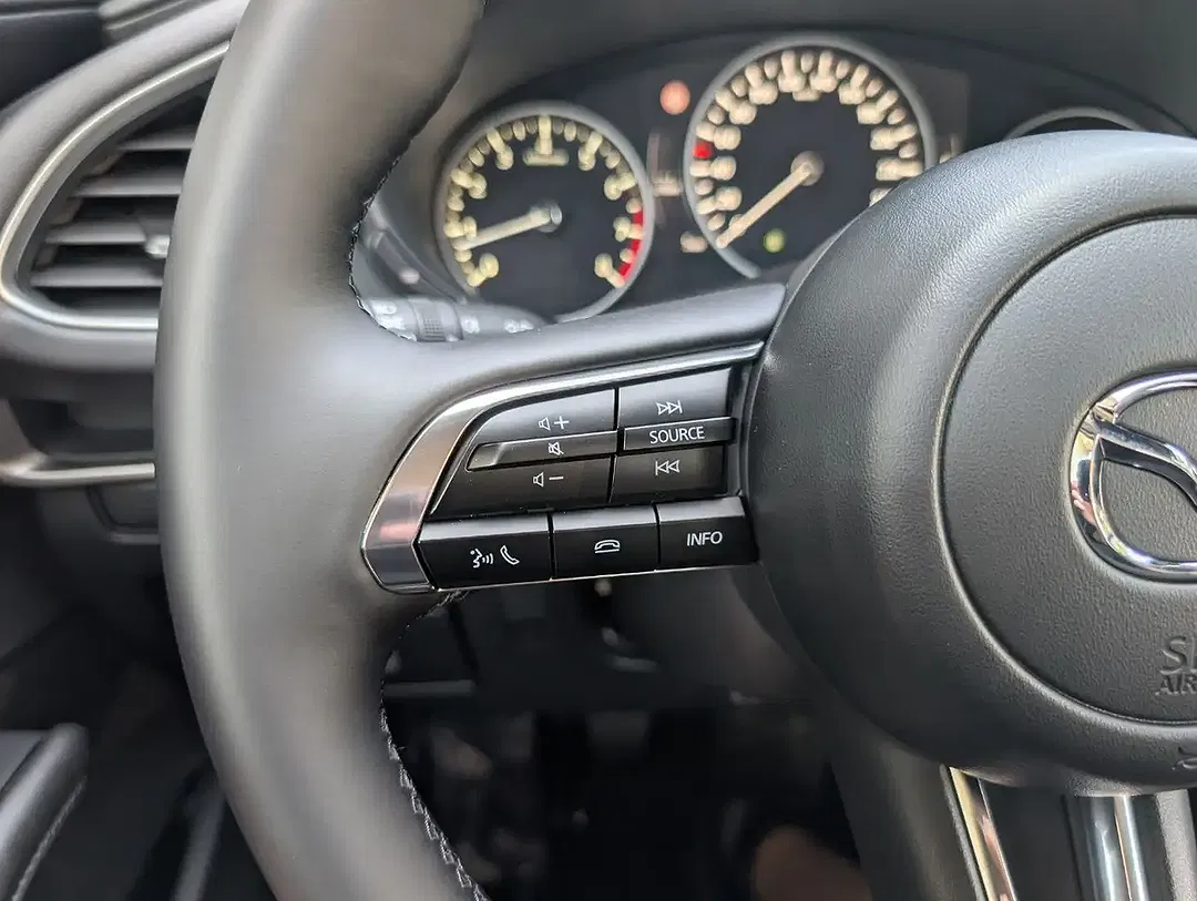 Mazda 3 2.5 6MT Centre-Line - Thumbnail 12